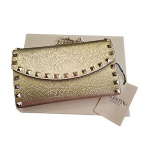 Valentino Garavani Rockstud Metallic Wallet On Chain